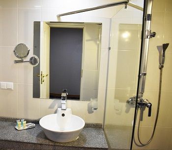 دستشویی هتل رویال پلازا