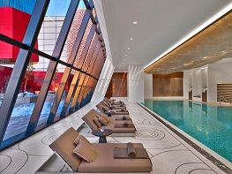 استخر هتل فلیم تاور باکو