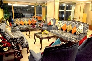 لابی هتل آپارتمان امرالد بمبئی