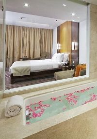 سرویس بهداشتی هتل هالیدی این بمبئی اینترنشنال ایرپورت