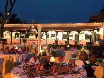 رستوران هتل آواری در پاکستان