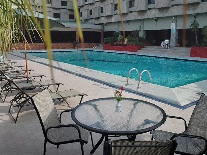 استخر هتل آواری در پاکستان