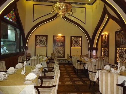 رستوران گالری عکس هتل فالیتیز لاهور در پاکستان