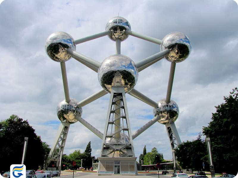 Atomium اتومیوم