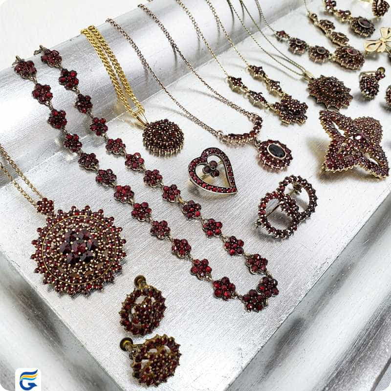 Bohemian Garnet سنگ گارنت بوهم