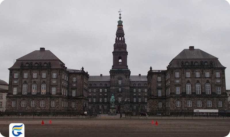 Christiansborg Palace کاخ کریستینسبورگ