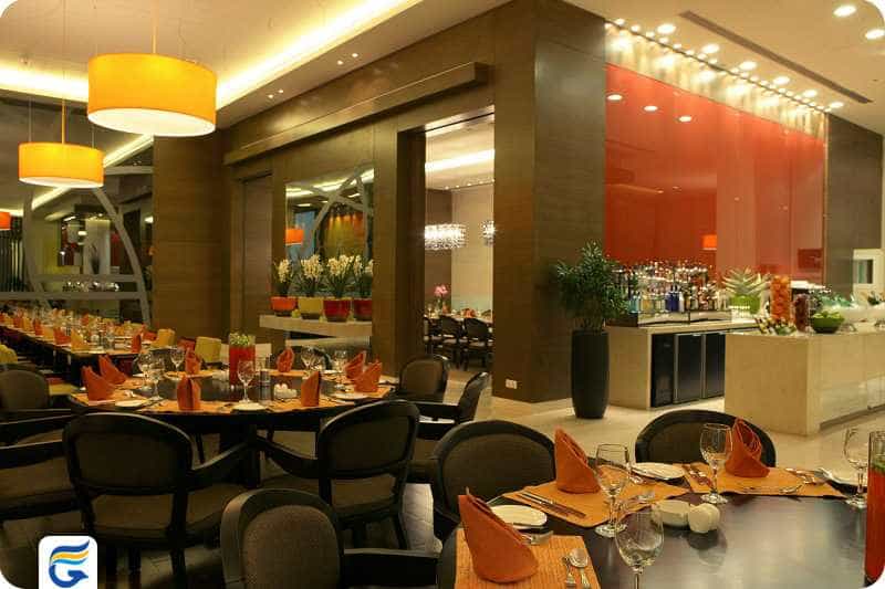 Flavours all-day dining رستوران فلیورز آل دی داینینگ