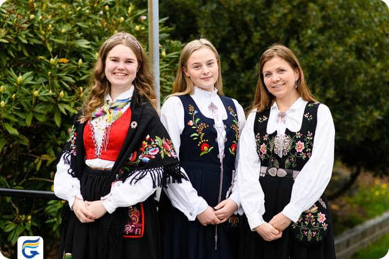 Traditional Norwegian clothing لباس سنتی مردم نروژ