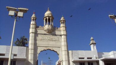 مسجد و درگاه حاجی علی بمبئی