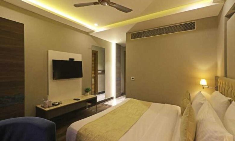 هتل گرند ایوی ویت فری سکیورد پارکینگ دهلی هند