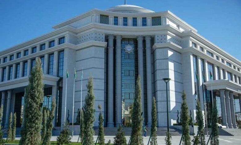هتل دیوان عشق آباد ترکمنستان