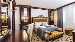 Cassiel Hotel
