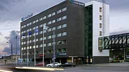 قیمت و رزرو هتل در تالین استونی و دریافت واچر