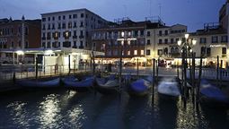 قیمت و رزرو هتل در ونیز ایتالیا و دریافت واچر