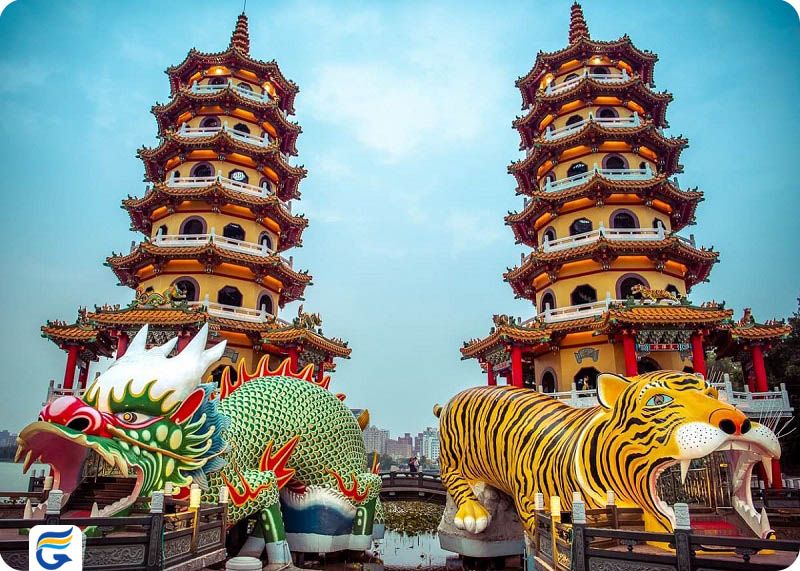 اژدها و ببر پاگوداس تایوان Dragon and Tiger Pagodas - آفر پروازهای تایوان