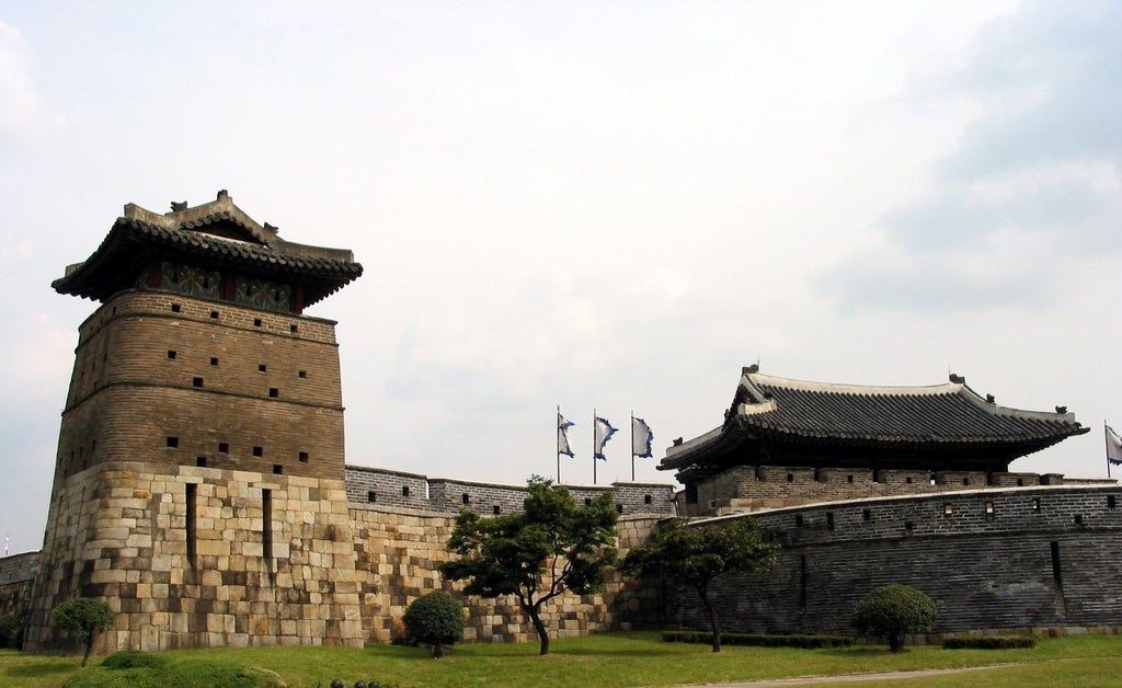 قلعه هواسونگ کره جنوبی Hwaseong Fortress - پرواز مستقیم کره جنوبی از ایران