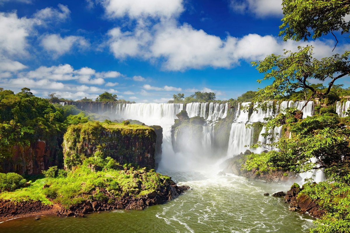 آبشار ایگواسو برزیل Iguacu Falls - بهترین ایرلاین برای پرواز به برزیل
