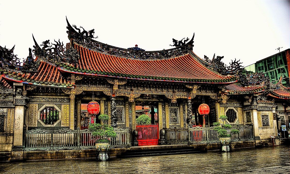 معبد لونگشان تایوان Lungshan Temple - فروش ویژه بلیط تایوان