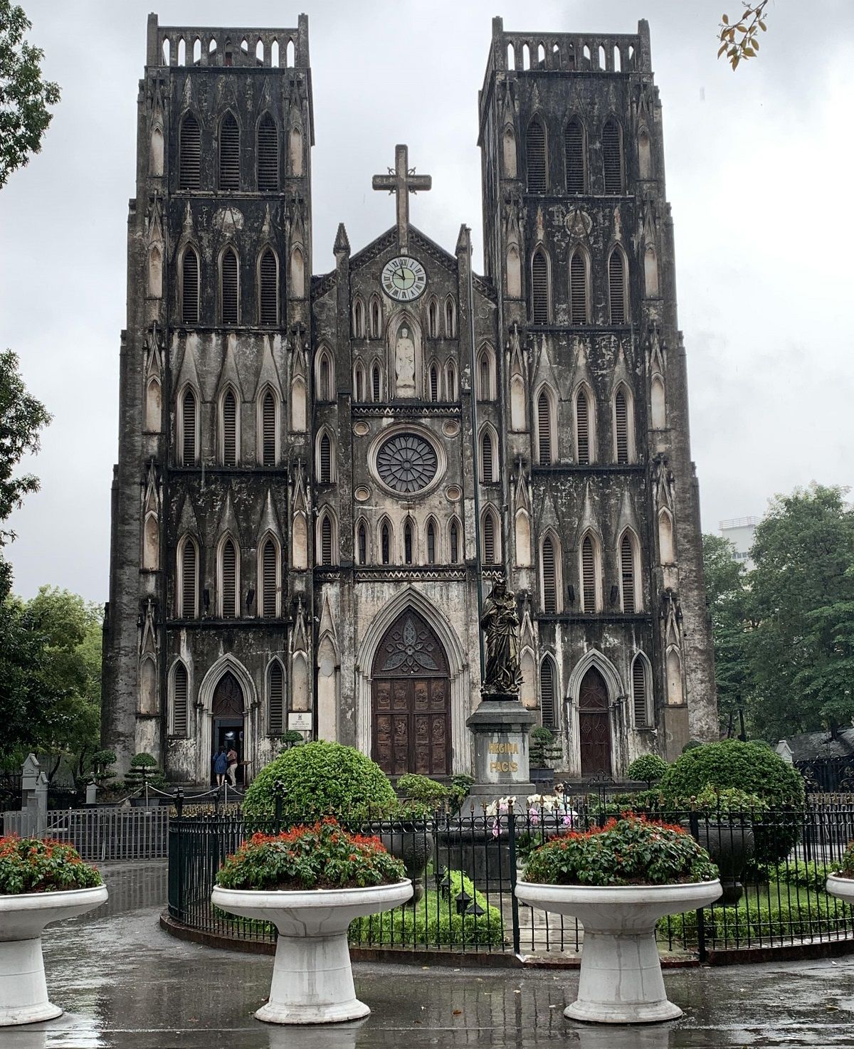 کلیسای جامع سنت جوزف St. Joseph's Cathedral - هزینه سفر هوایی به ویتنام