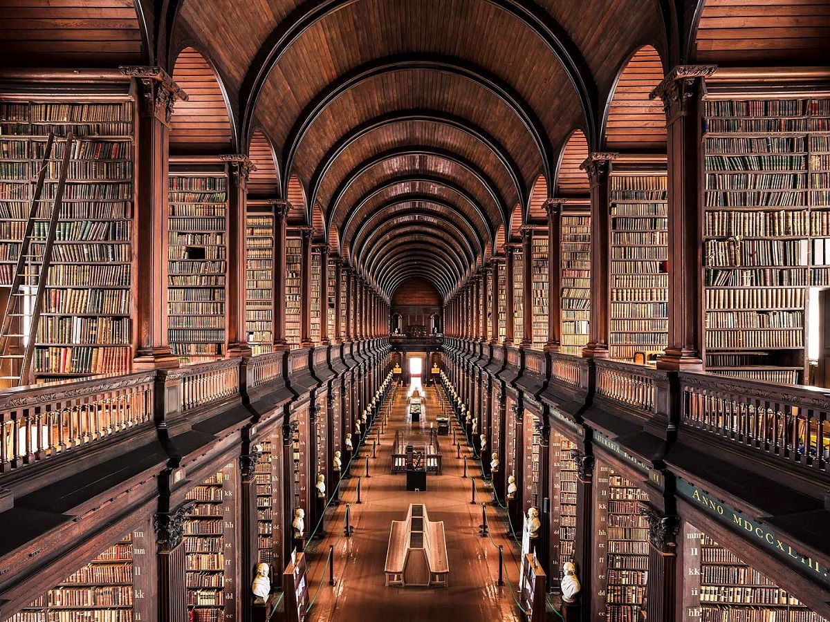 رزرو بلیط ایرلند برای سفارت - کتابخانه کالج ترینیتی ایرلند Trinity College Library