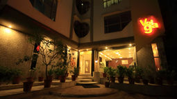 قیمت و رزرو هتل در احمدآباد هند و دریافت واچر